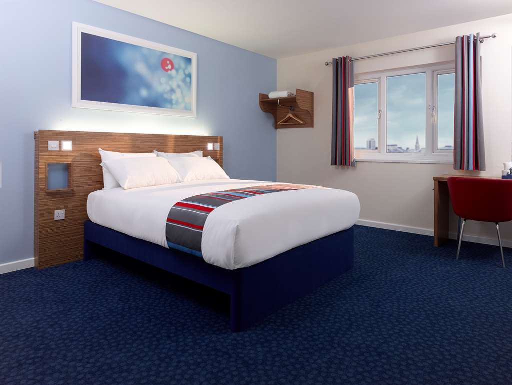 Travelodge Nottingham Riverside Kamer foto